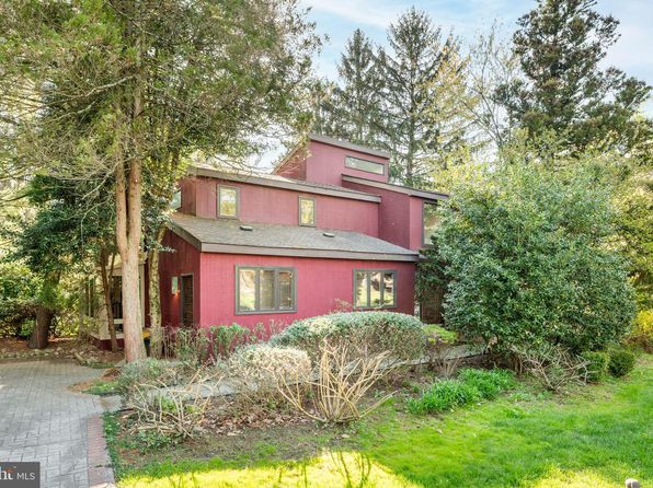 2030 Stone Ridge Ln, Villanova, PA 19085