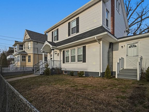 3rd image of 153 Bristol St