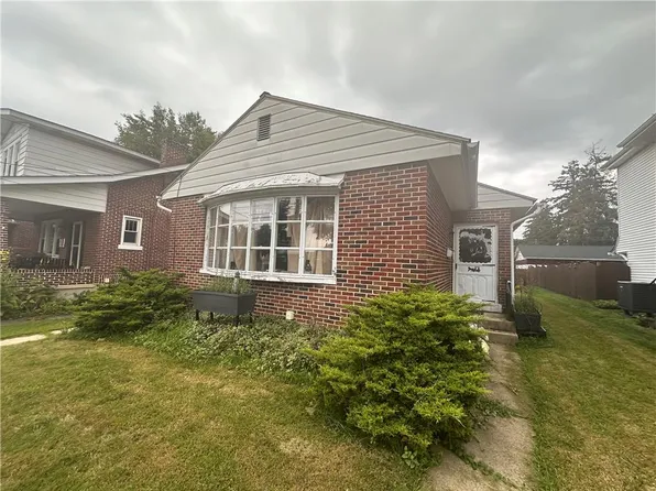 405 N 3rd St, Emmaus, PA 18049