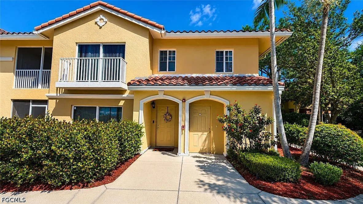 3 bed, 2.0 bath, 1394 sqft, $2,000 — Photo 1