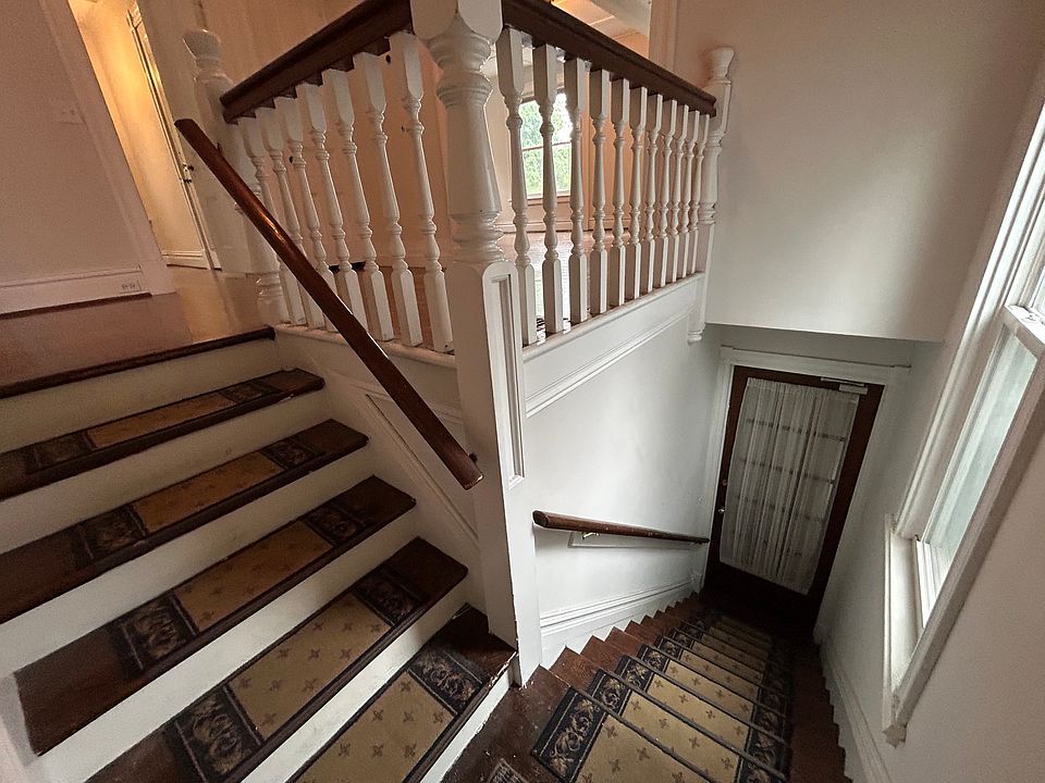 Front Entryway