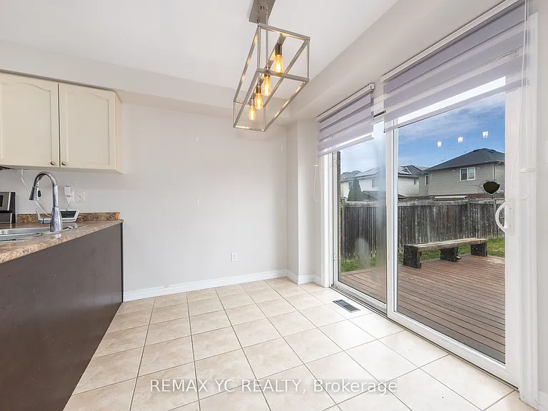 47 McMulkin St — Photo 11