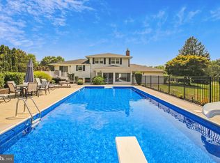 4 Mamopa Ct, Reisterstown, MD 21136