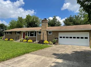 1120 Janet Ave NW, North Canton, OH 44720