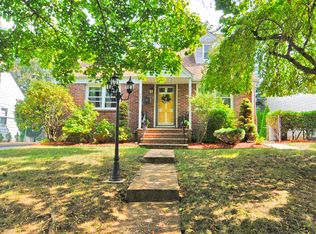 43 Beverly Rd, Dumont, NJ 07628