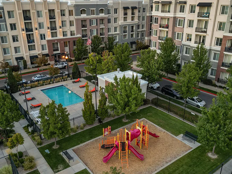 Birkhill Apartments — Photo 13