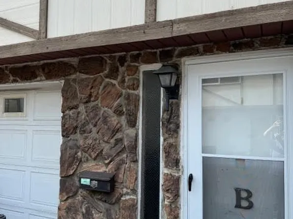 12240 Route 30 #B, Irwin, PA 15642