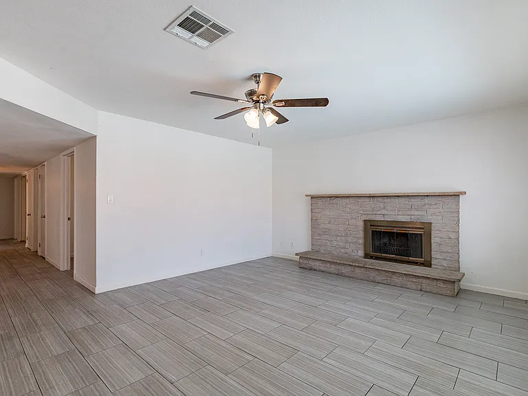 1262 E Hermosa Dr — Photo 13