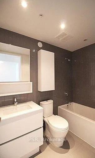 377 Madison Ave #318 — Photo 11
