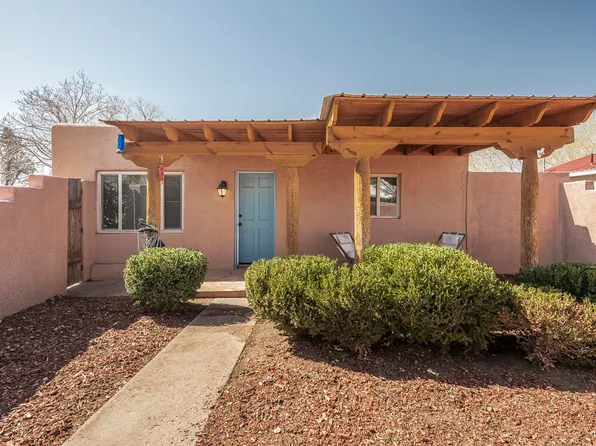 1942 Cherokee Rd NW, Albuquerque, NM 87107