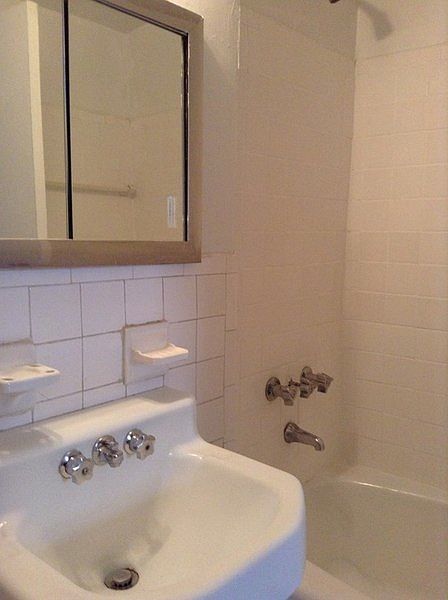 2nd image of 2250 E 4th St APT 1D