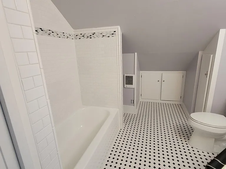 2805 NE 59th Ave — Photo 16
