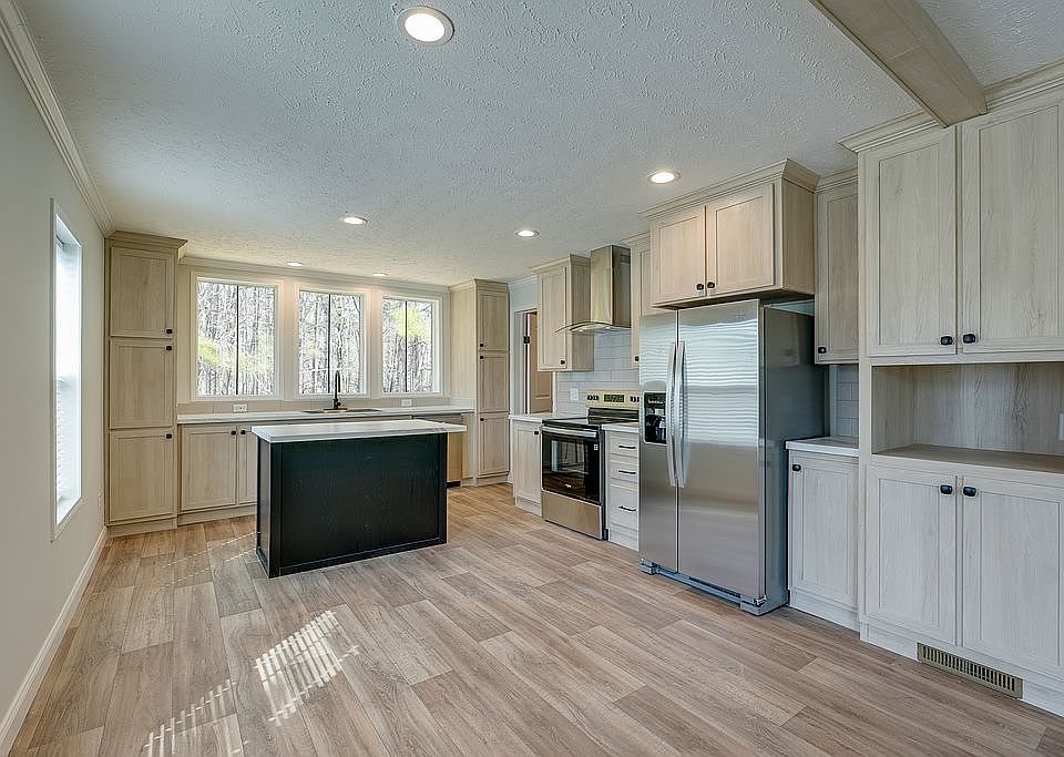 1st image of 332 Morris Ln #151