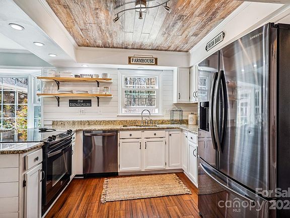 5th image of 904 Jaywood Ln