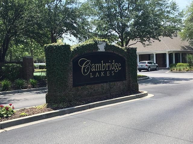 Entrance sign