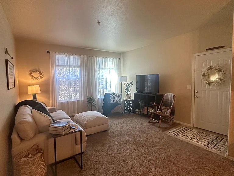 2491 Fountain Greens Pl #B-6 — Photo 4