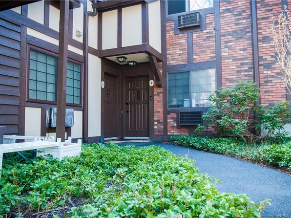 3 Chelsea Ct, Brookfield, CT 06804