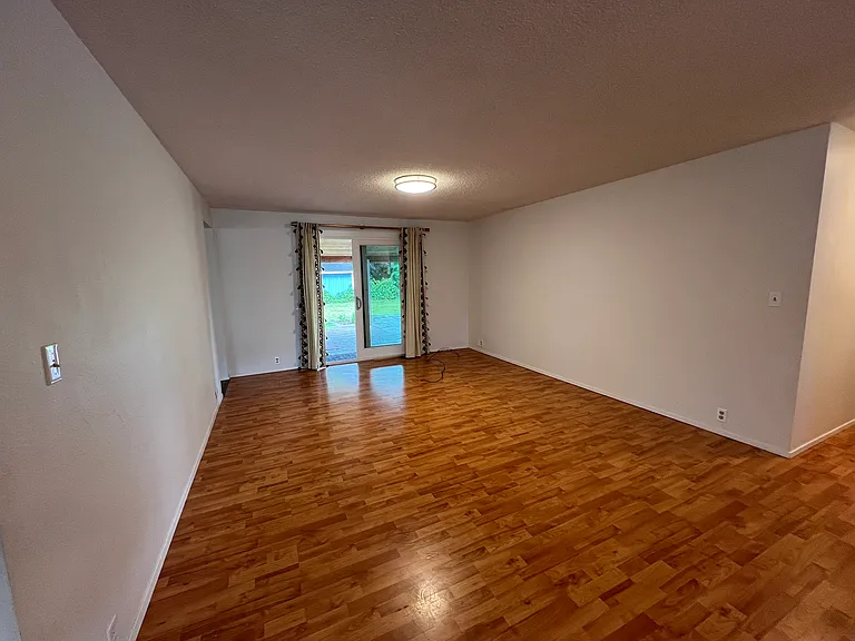 7062 Steelhead Ln — Photo 4