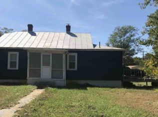 17 Thunderbird Rd, Bentonville, VA 22610