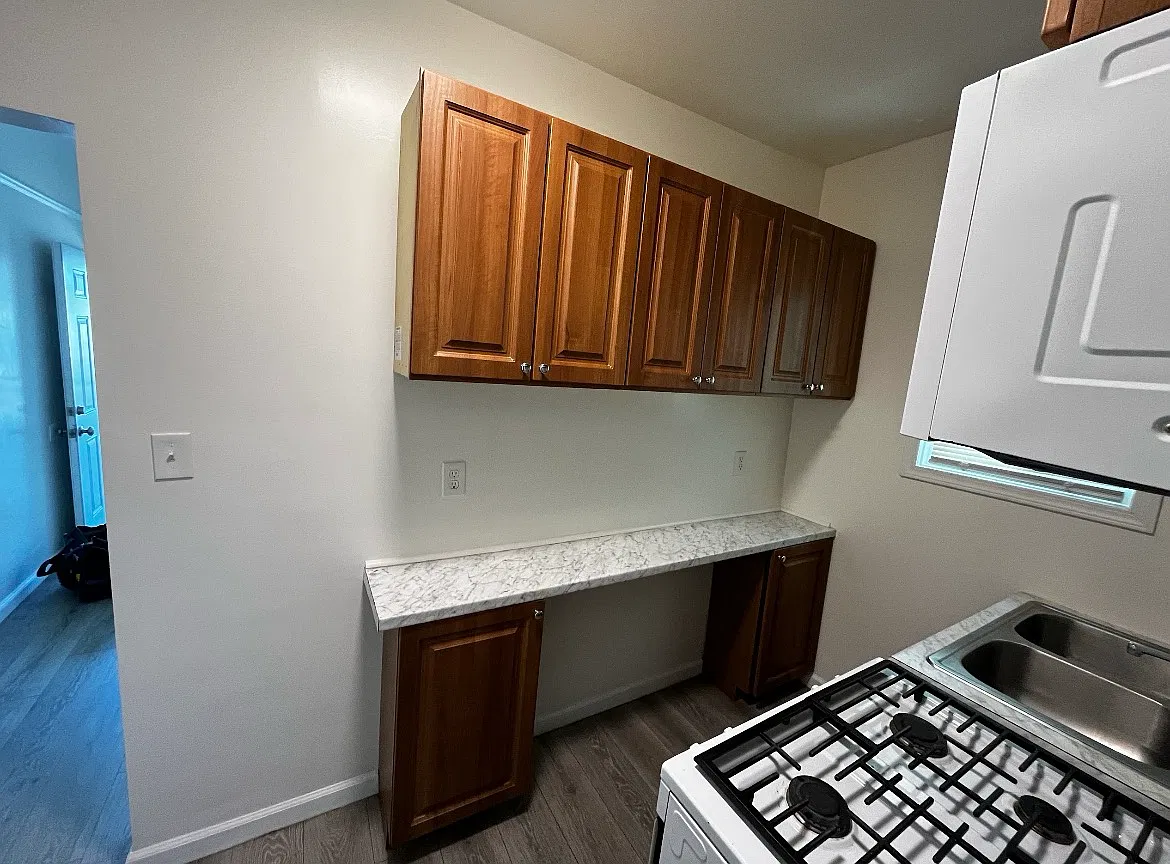 1 bed, $1,300 — Photo 3