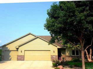 504 S Benelli Dr, Sioux Falls, SD 57106