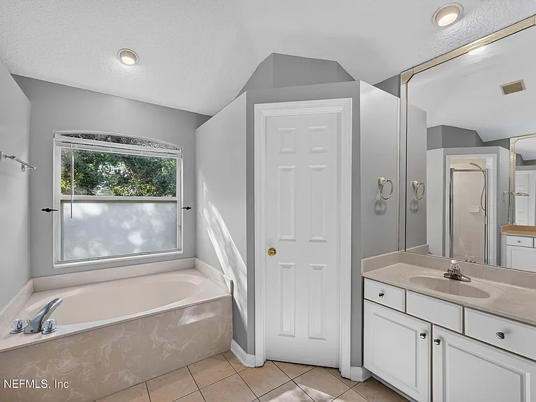 470 Sparrow Branch Cir — Photo 36