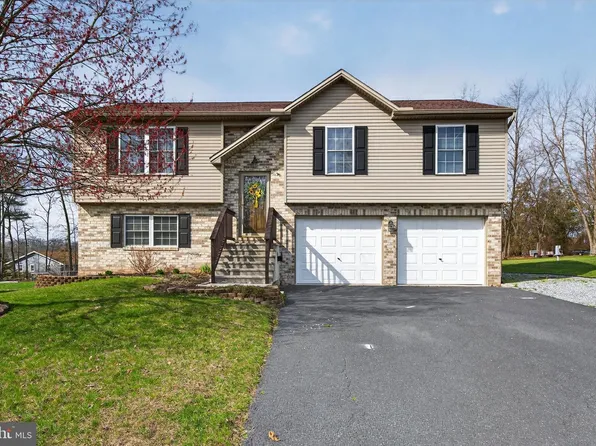 37 Pleasanton Dr, East Berlin, PA 17316