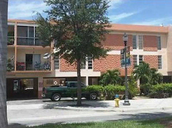 1735 NE 164th St #L201, North Miami Beach, FL 33162