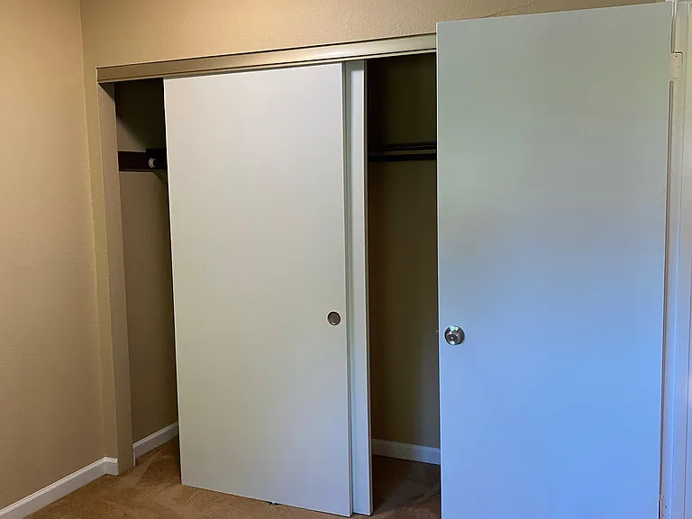 17259 SW Merlo Rd — Photo 14