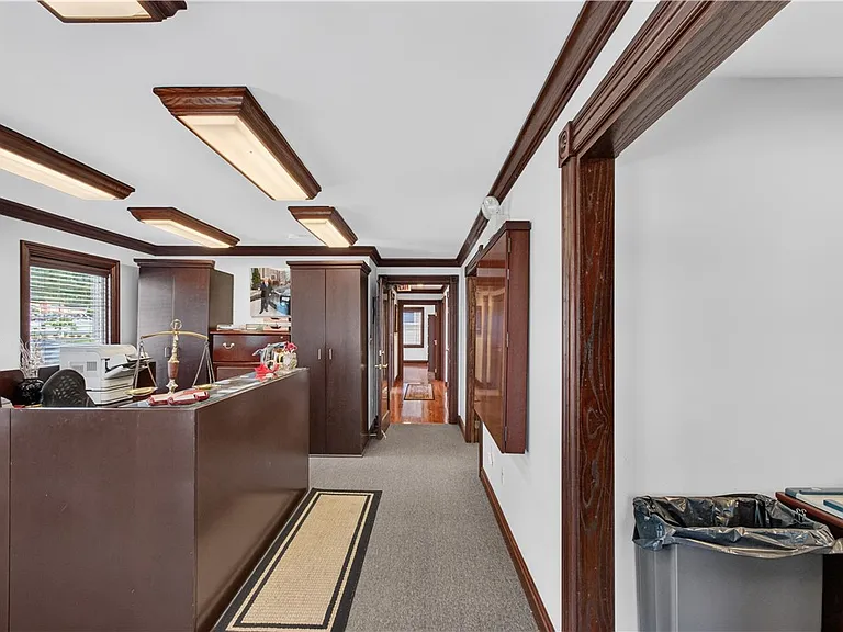 7240 McKnight Rd — Photo 10