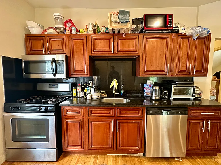 2 Torpie St #1 — Photo 4
