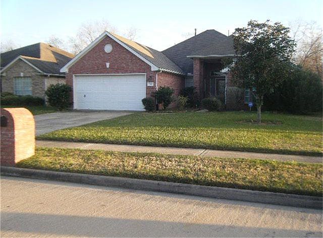 2nd image of 240 Spencer Lndg E
