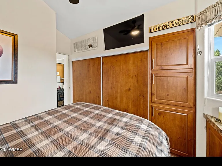 1812 Juniper Ridge Dr — Photo 9
