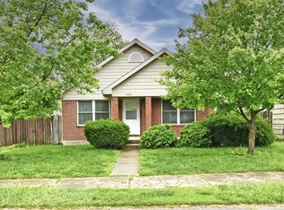 924 S B St, Elwood, IN 46036