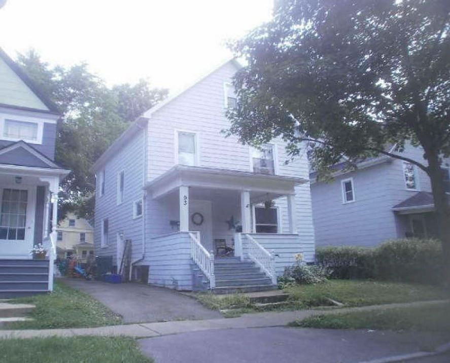 2nd image of 93 Wilmington St
