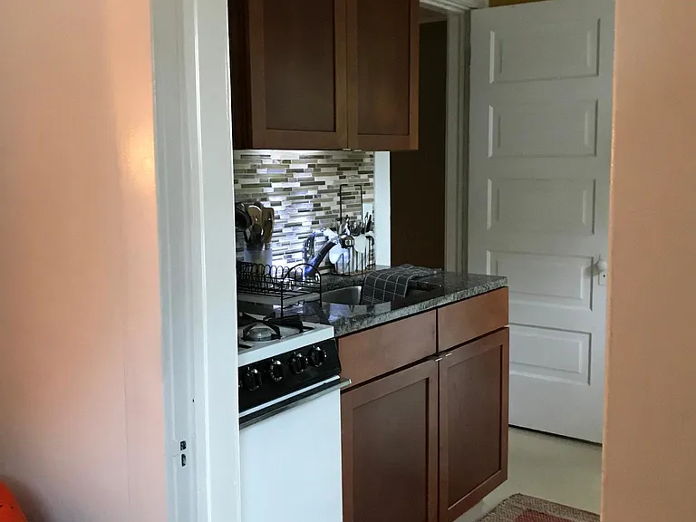 717 W Huron St #2 — Photo 7