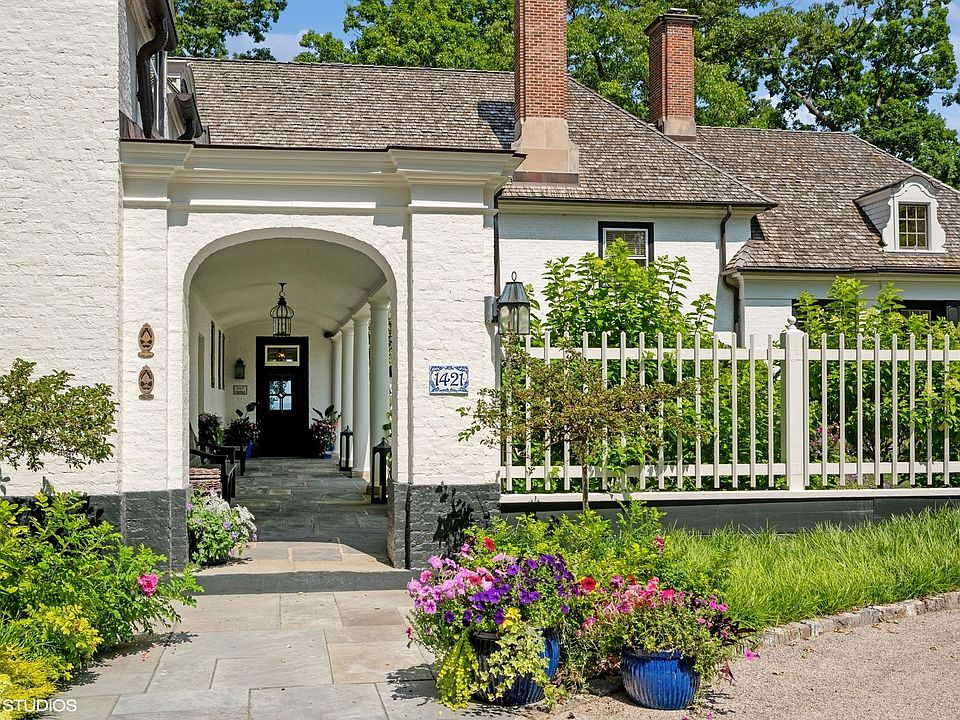 1421 Lake Rd, Lake Forest, IL 60045 Zillow
