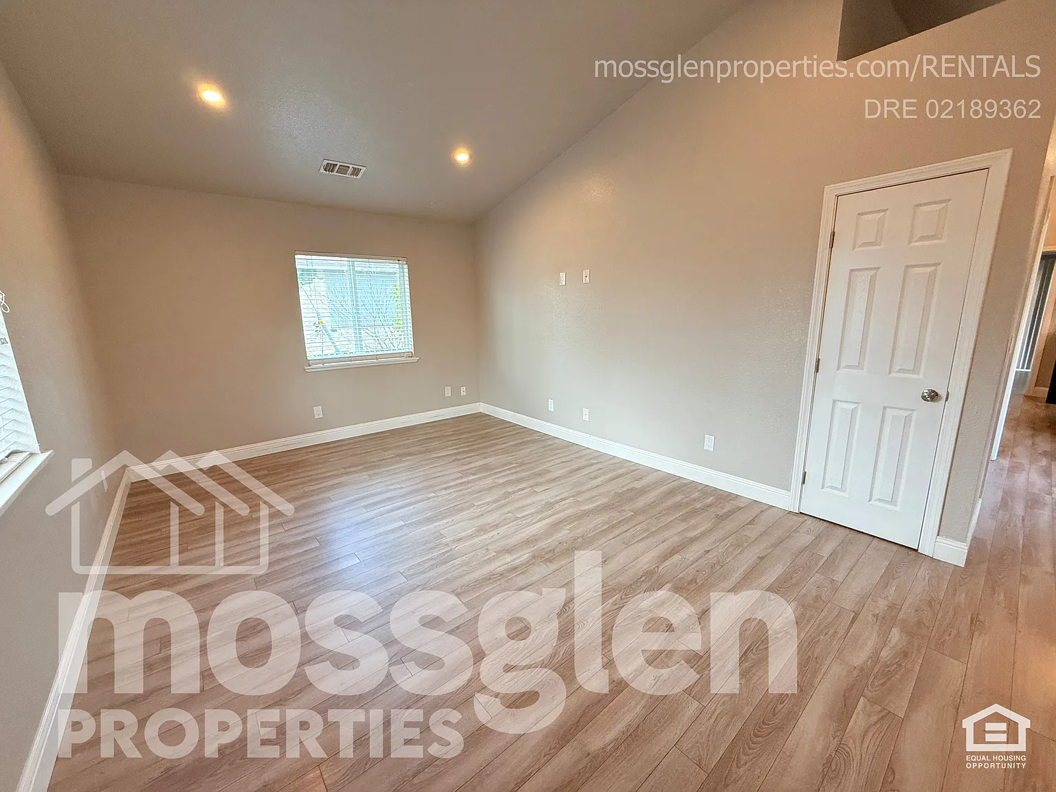 3 bed, 1172 sqft, $2,295 — Photo 3