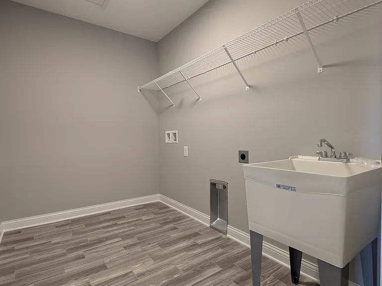 7301 Aster Way — Photo 11