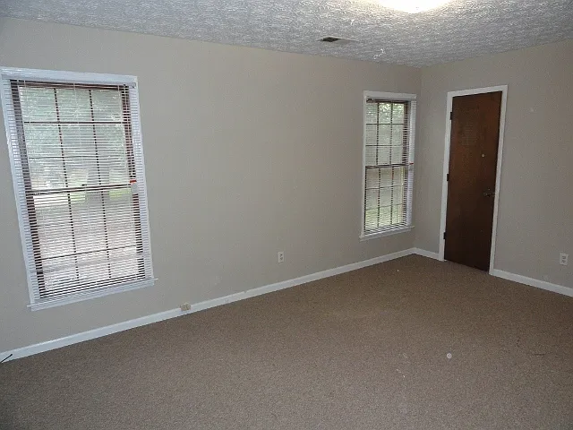 2870 Lakemont Dr SW — Photo 9