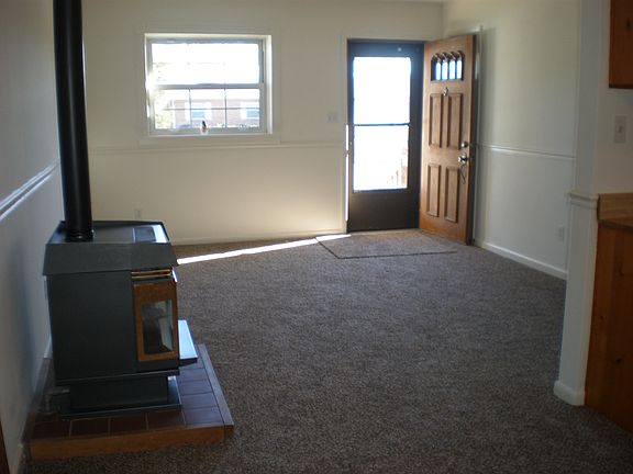 4th image of 713 Fairfield Blvd