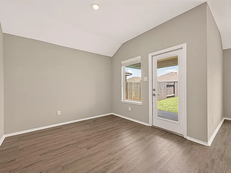 18361 Timbermill Ln — Photo 11