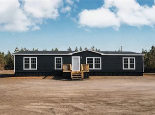 75 Birdford Lake Rd, Glennville, GA 30427