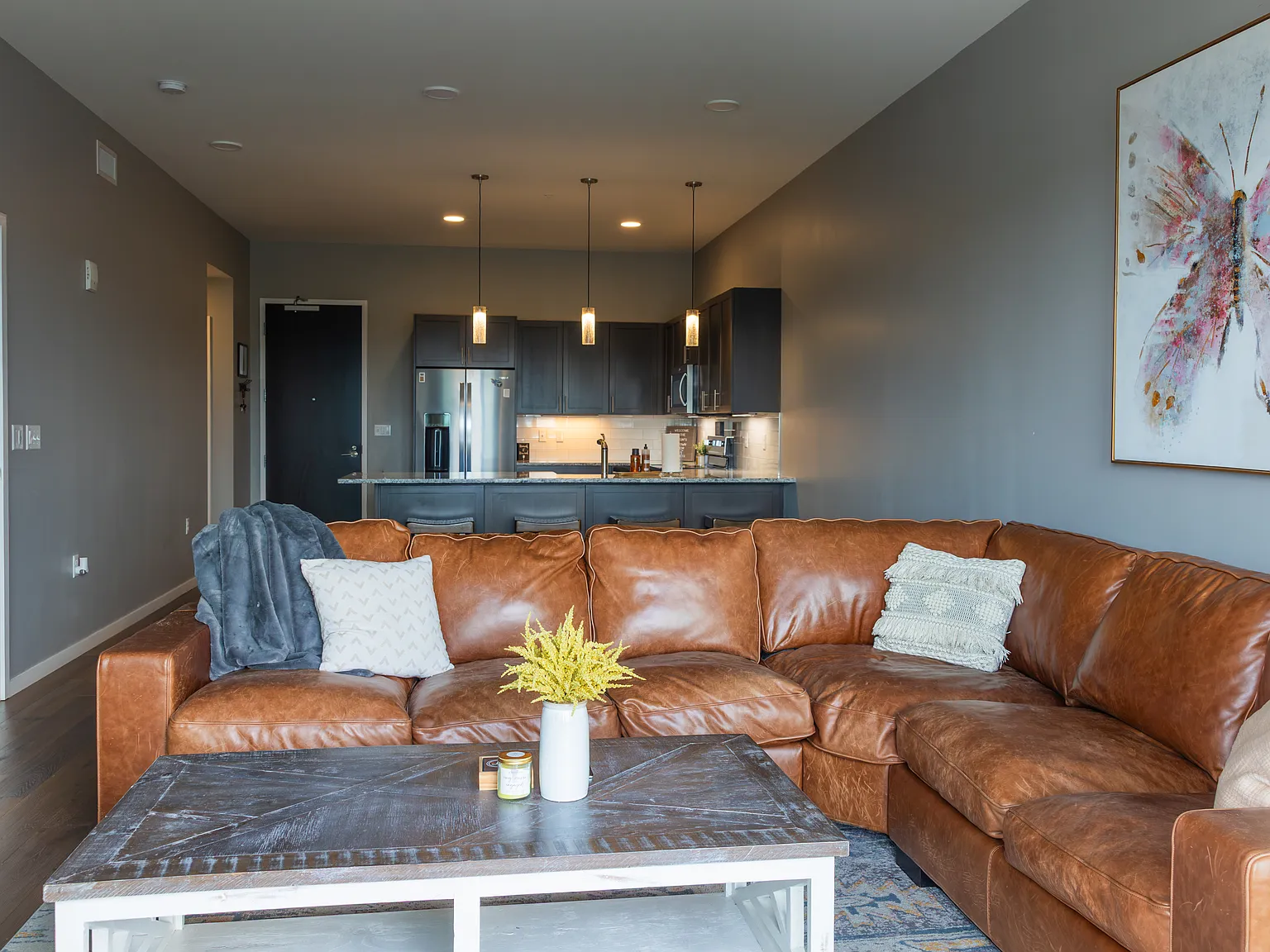 1 bed, 1.5 bath, 1085 sqft, $3,000 — Photo 3
