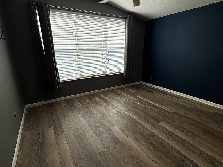 996 Hill Flower Dr — Photo 7