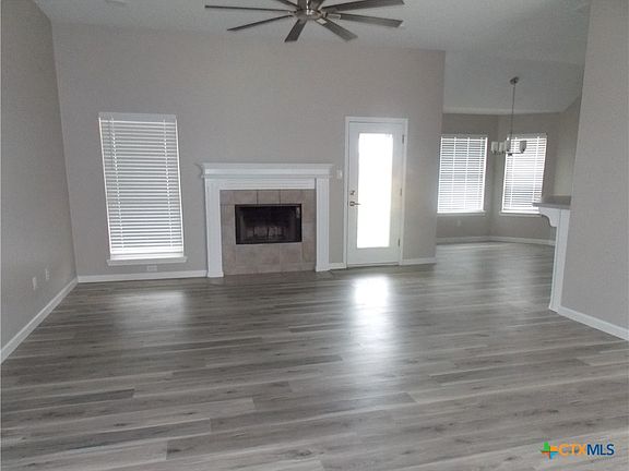 4th image of 2701 Kinney Dr