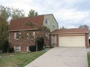 3736 Boomer Rd, Cincinnati, OH 45247