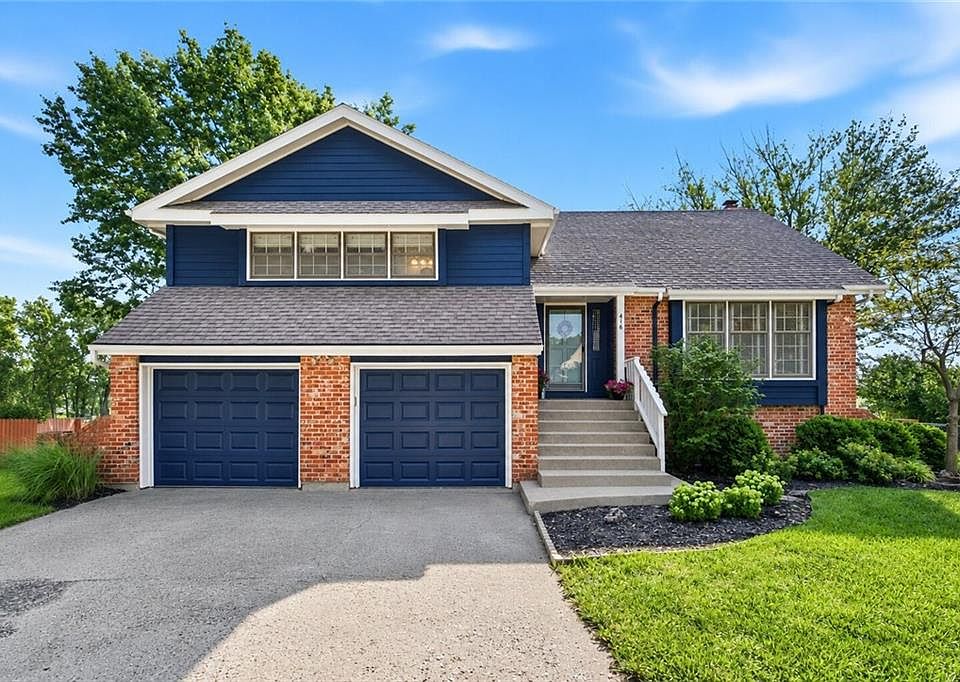 1st image of 416 N Persimmon Dr