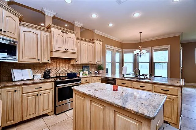 6413 Arden Oaks Dr — Photo 16