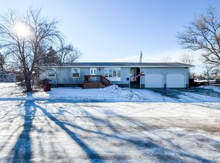 315 W Central Ave, Plentywood, MT 59254